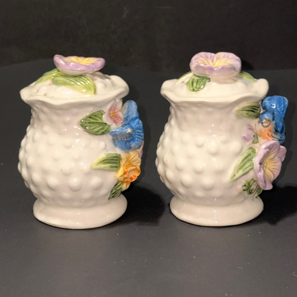 Fitz & Floyd Bluebirds Floral Ceramic Salt Pepper Shaker Set White Hobnail - Picture 7 of 16